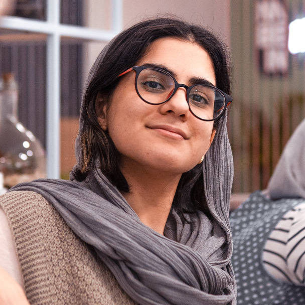 الناز عابدی